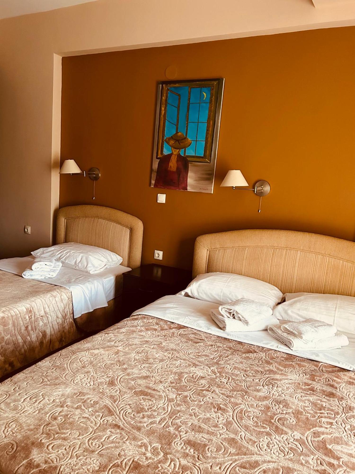 Hotel Athina Като-Лутраки Экстерьер фото